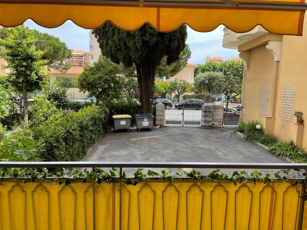 Location Saisonniere Menton 220 M Des Plages 外观 照片